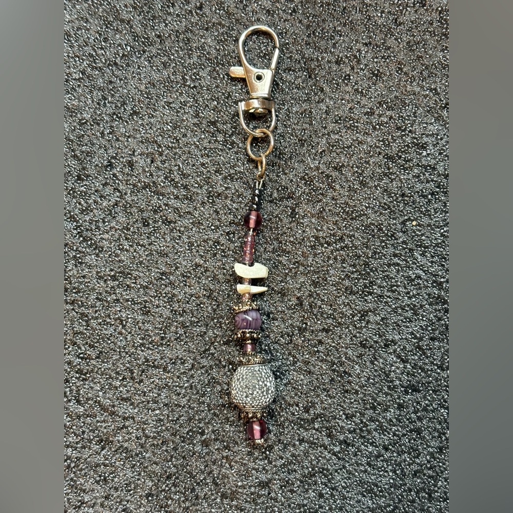 Handmade keychain - Picture 2 of 2